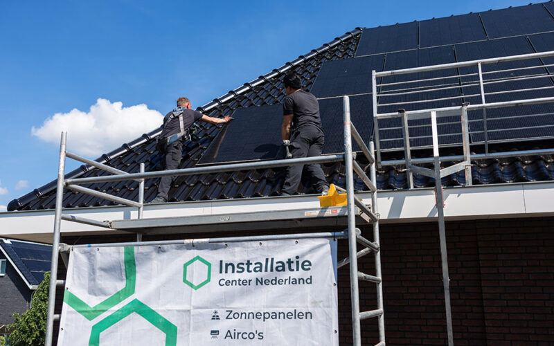 Hoe werken zonnepanelen